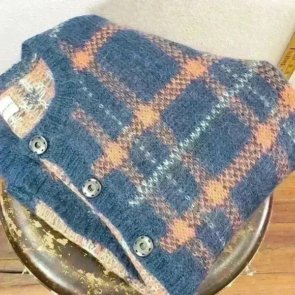 Graham & Spencer mohair/wool blend Indigo sweater - Picture 8 of 8